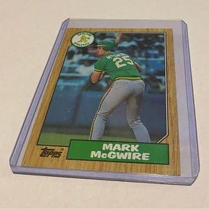 Mark McGwire Rookie 1987 Topps Baseball Card vintage collectible